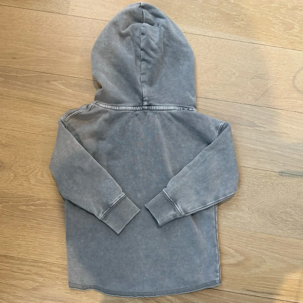 Lightweight Hoodie Sweatshirt - 2 years - Picture 4 of 5